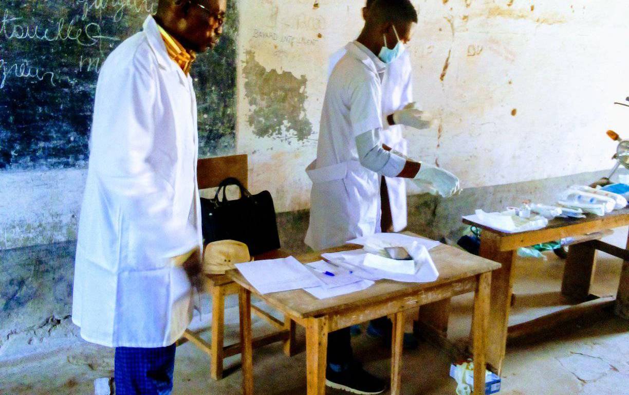 Imagen de Mōn Vincent Gømēz 16 de abril de 2024 · Le travail acharné paie demain la paresse est récompensée aujourd'hui , aujourd'hui, toutes les femmes font de l'œil avec leurs jambes Aujourd'hui, tous les gens ont la maladie de se soigner 🙏🙏🏼🙏 GMZ gømęz kuikala kapanda kudikanda