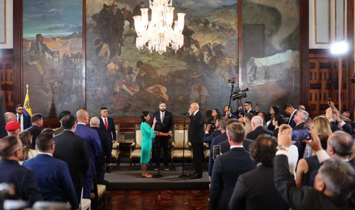 IMAGEN DE IMAGEN DE Delcy Rodríguez 12 de enero a las 5:17 a. m. ·