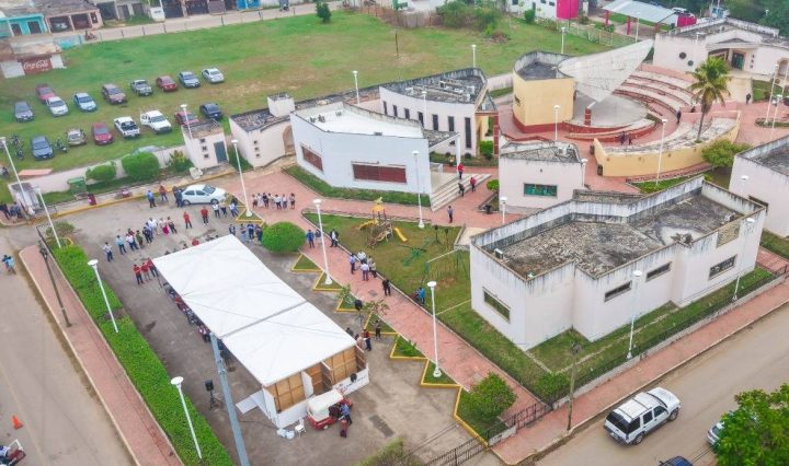 Imagen de Las noticias del 10 con Ramón Aguilera. Transmisiones en vivo Ayer a las 2:32 p. m. · Comentarios Todavía no hay comentarios Sé la primera persona en comentar.