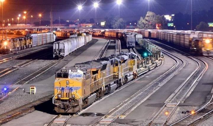 Imagen de Ferrocarriles de Mexico 11 de febrero de 2022 · UPRR en sus patios de maniobras
