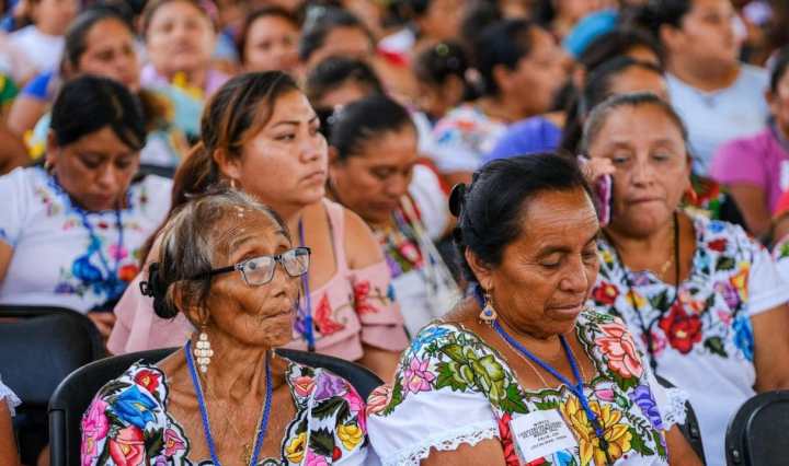 Imagen de https://laverdadnoticias.com/ultimas-noticias/mexico/quintana-roo-impulsa-a-mujeres-indigenas-con-programas-de-empoderamiento-y-cultura