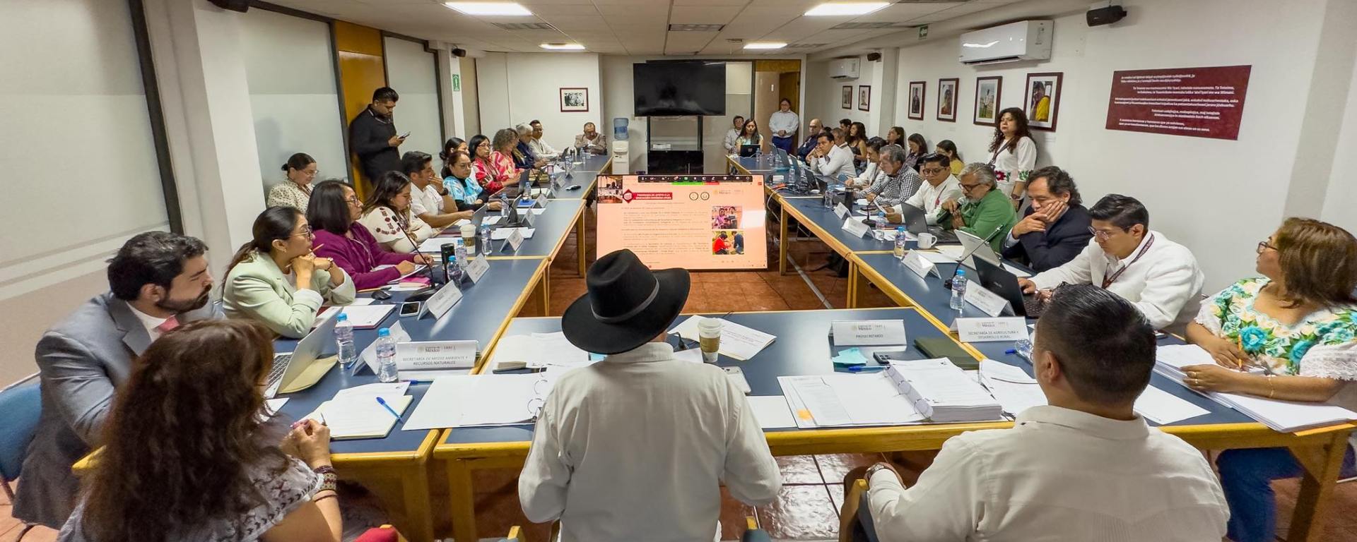 Imagen de https://www.facebook.com/photo.php?fbid=122210408588517678&set=pb.61565530340026.-2207520000&type=3